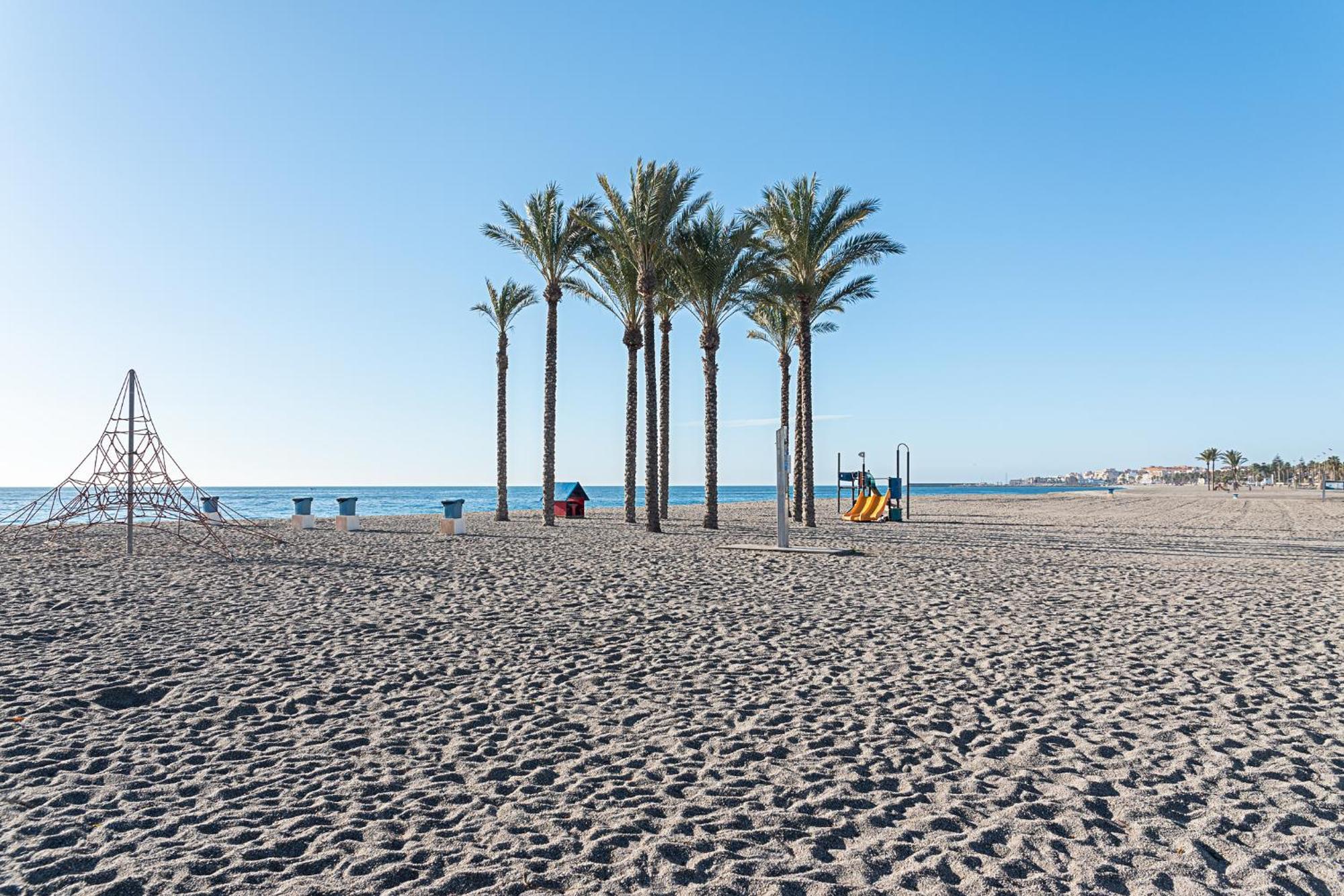 Hogar Digital Playa Y Piscina En Urbanizacion Roquetas De Mar Lejlighed Eksteriør billede