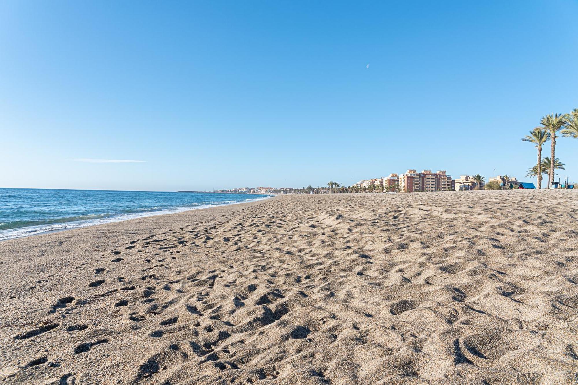 Hogar Digital Playa Y Piscina En Urbanizacion Roquetas De Mar Lejlighed Eksteriør billede