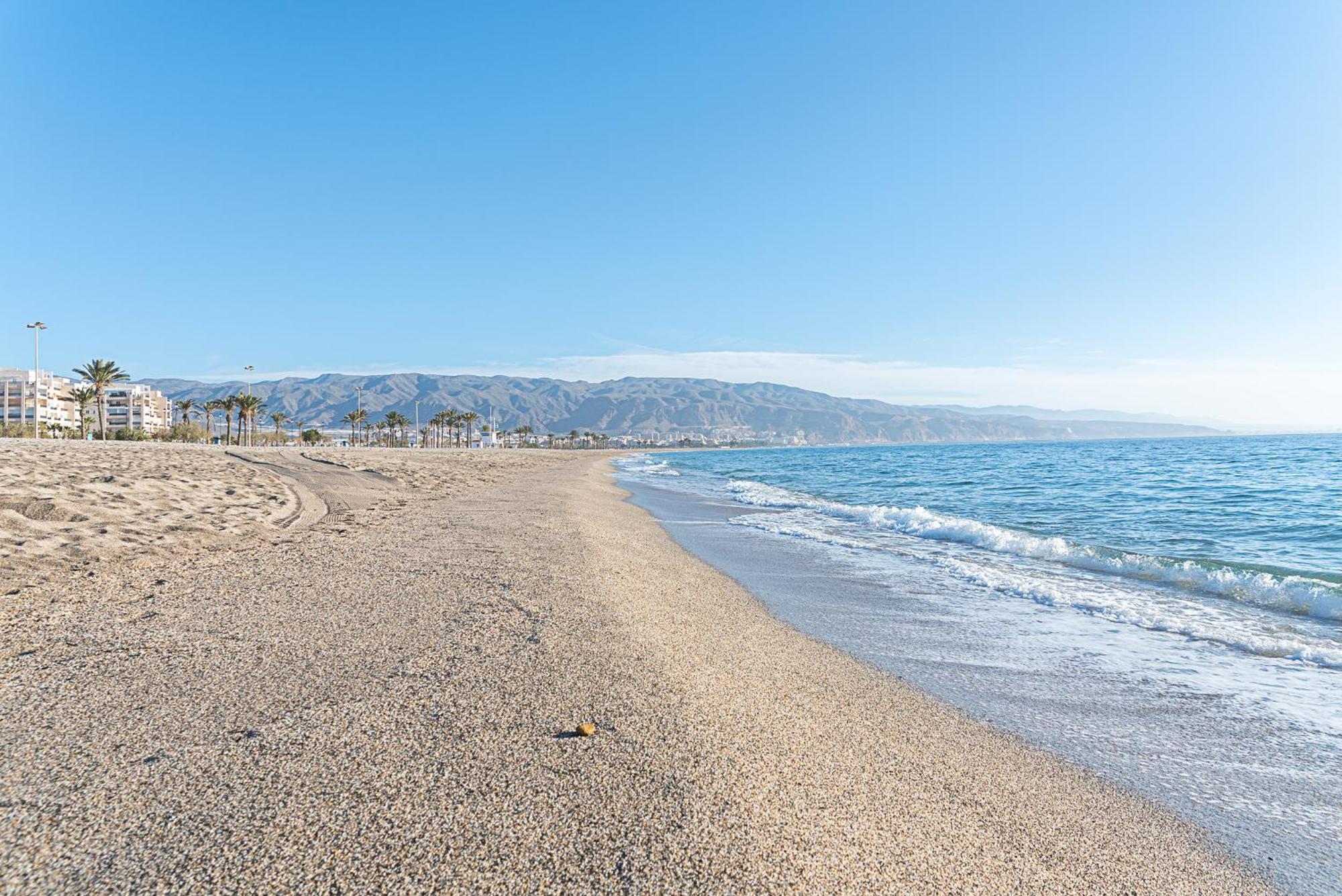 Hogar Digital Playa Y Piscina En Urbanizacion Roquetas De Mar Lejlighed Eksteriør billede